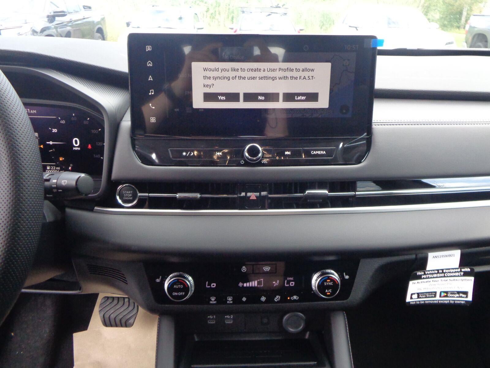 2026 Mitsubishi Outlander SE
