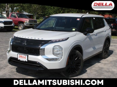 2026 Mitsubishi Outlander LE