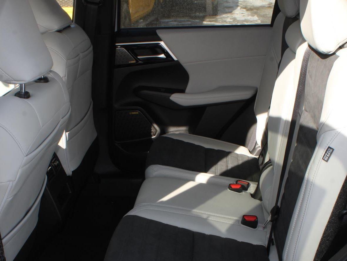 2026 Mitsubishi Outlander SE