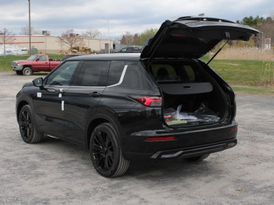 2026 Mitsubishi Outlander LE
