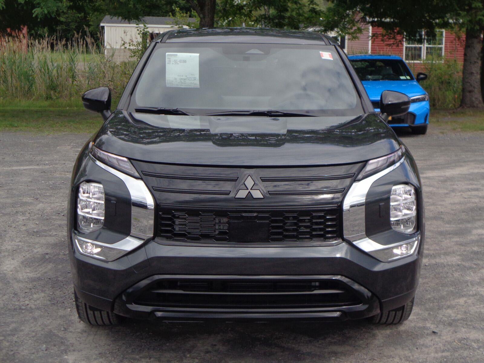 2026 Mitsubishi Outlander LE