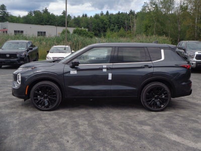 2026 Mitsubishi Outlander LE