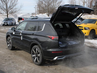 2026 Mitsubishi Outlander SE