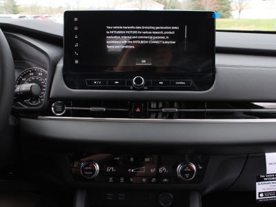 2026 Mitsubishi Outlander LE