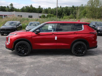 2026 Mitsubishi Outlander LE