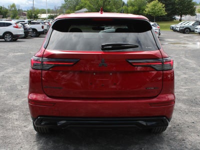 2026 Mitsubishi Outlander LE