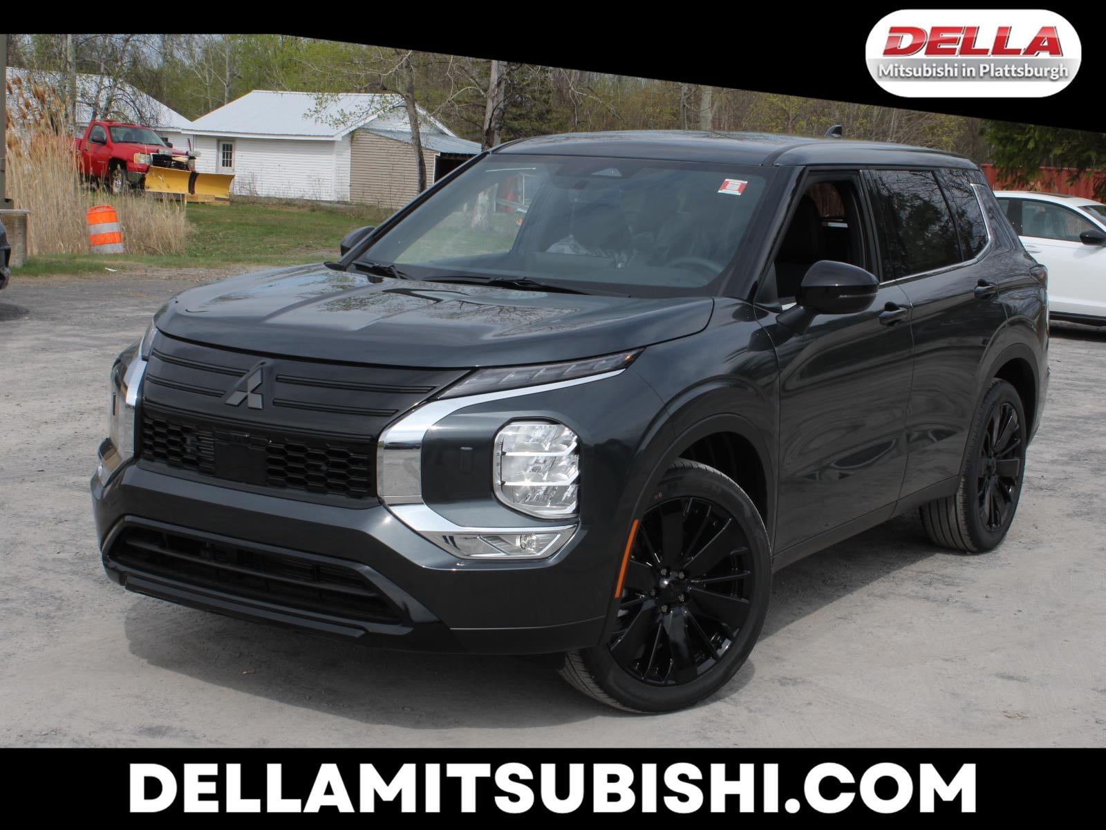 2026 Mitsubishi Outlander LE