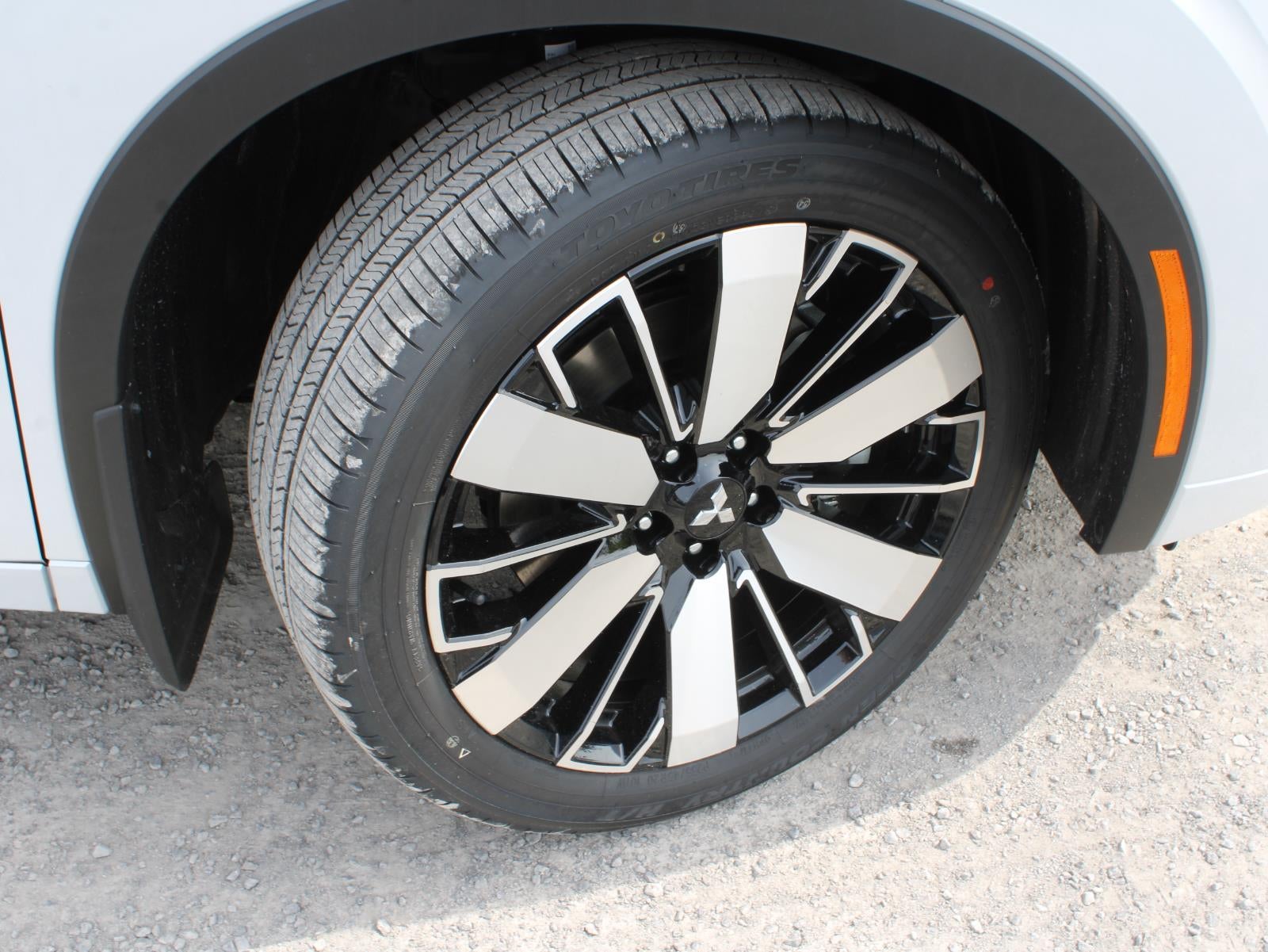 2025 Mitsubishi Outlander SEL