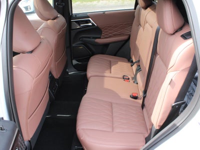 2025 Mitsubishi Outlander SEL