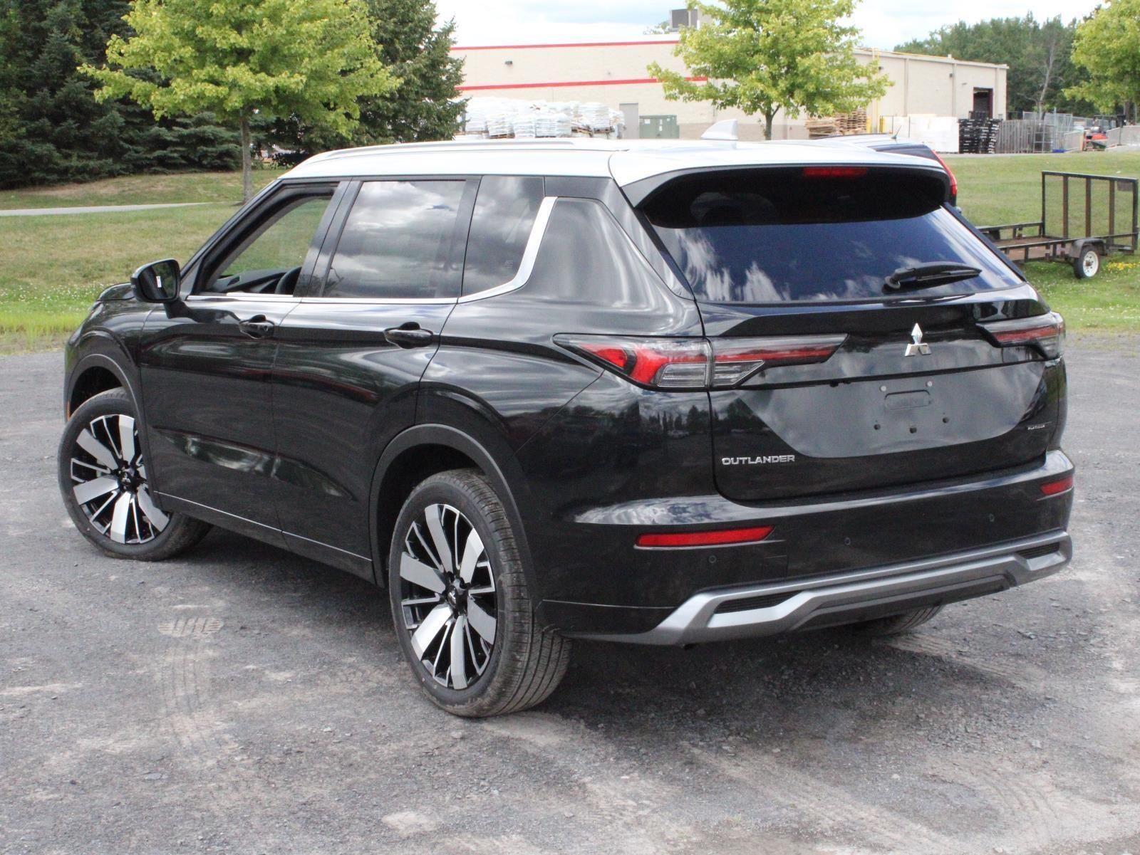 2025 Mitsubishi Outlander Platinum Edition