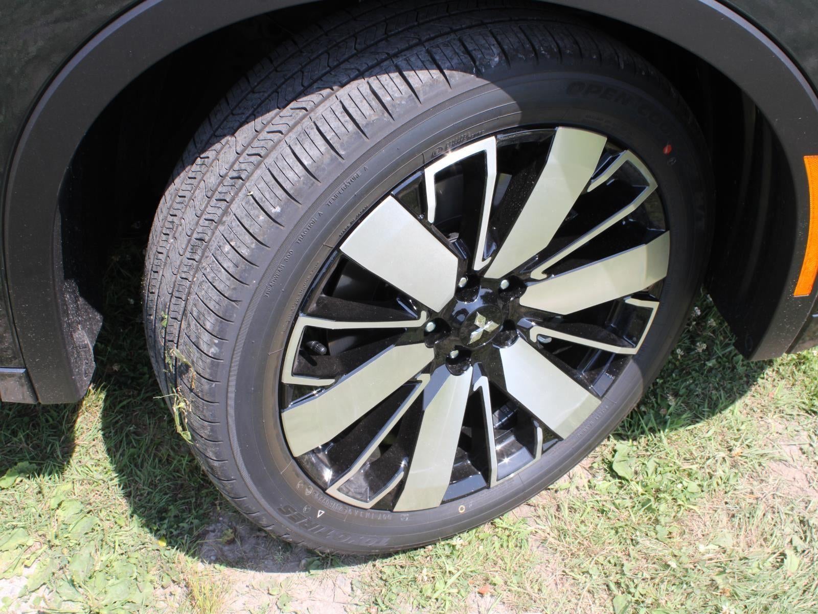 2025 Mitsubishi Outlander SEL