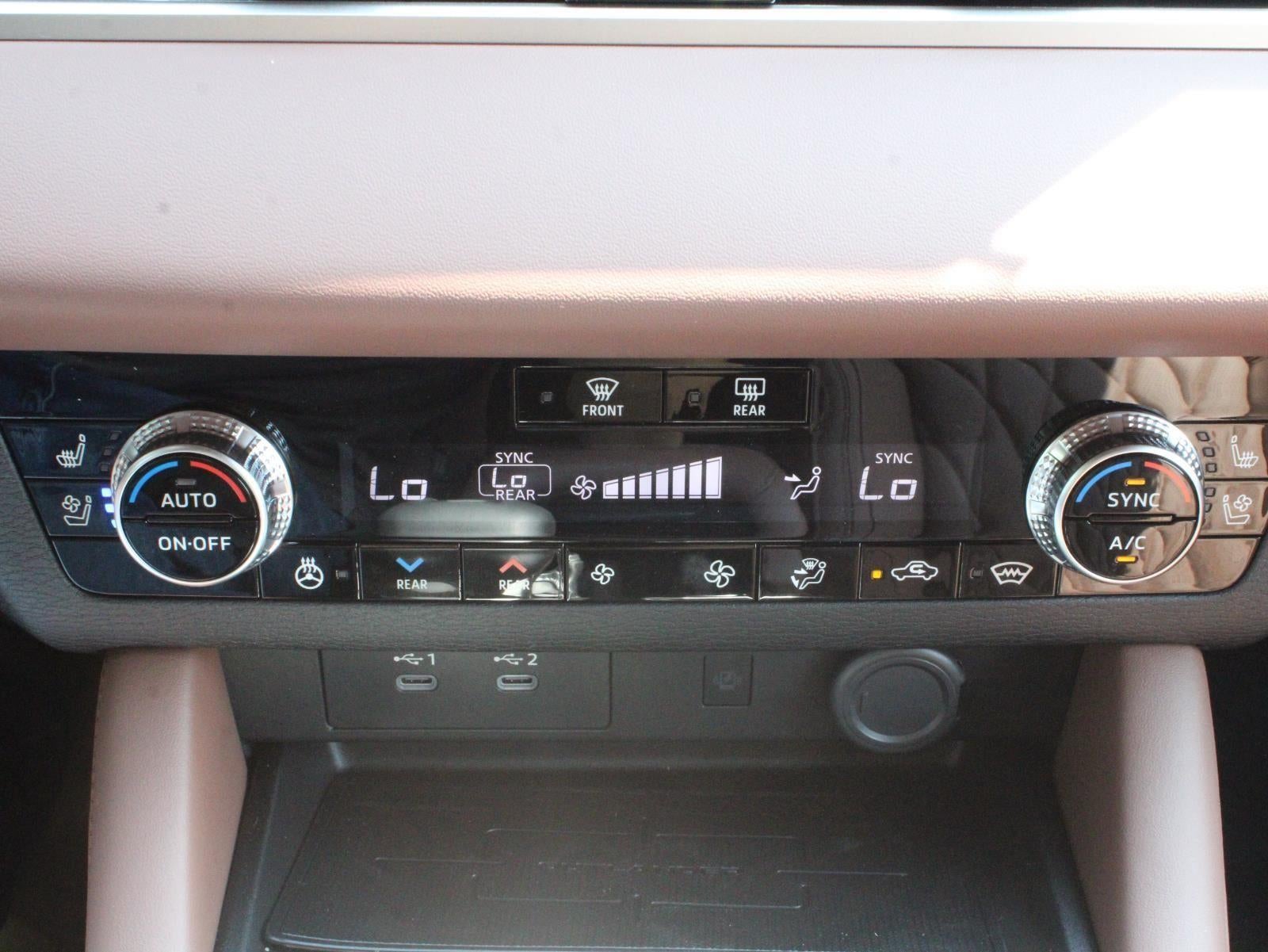 2025 Mitsubishi Outlander SEL