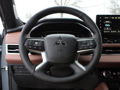 2026 Mitsubishi Outlander SEL