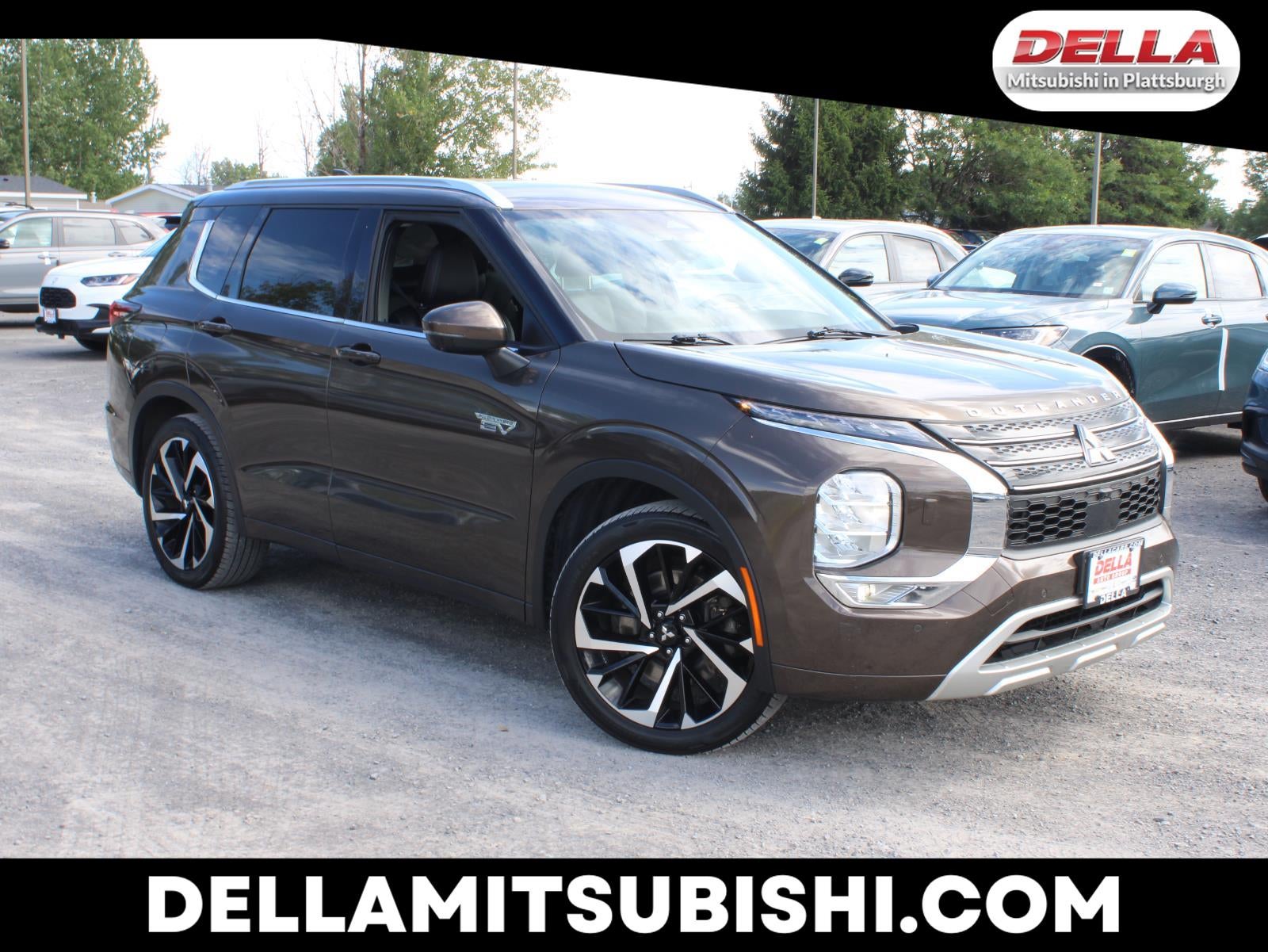 2023 Mitsubishi Outlander PHEV SEL S-AWC in Plattsburgh, NY | 23M025