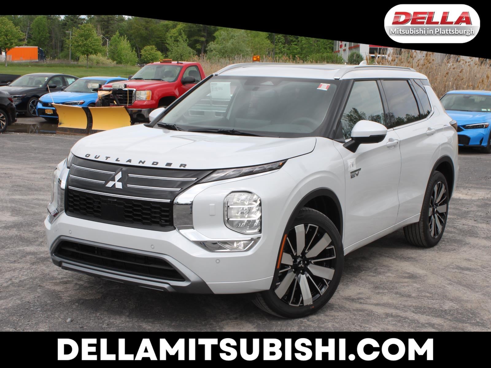 2026 Mitsubishi Outlander Plug-in Hybrid SEL S-AWC's photo