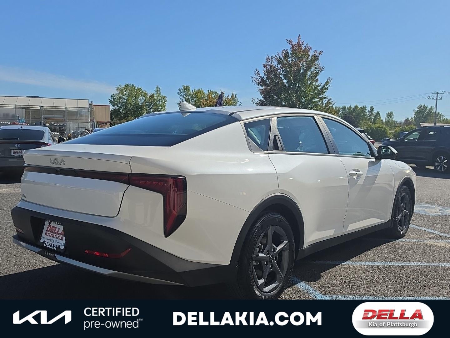 2025 Kia K4 LXS