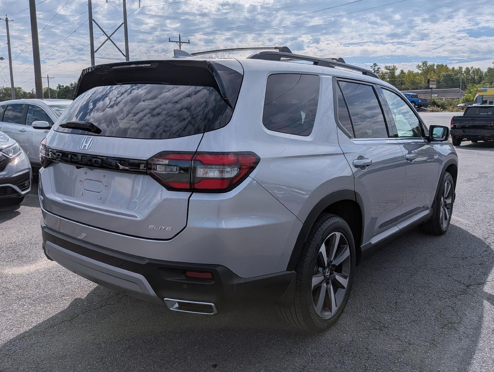 2025 Honda Pilot Elite