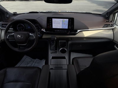 2022 Toyota Sienna Platinum