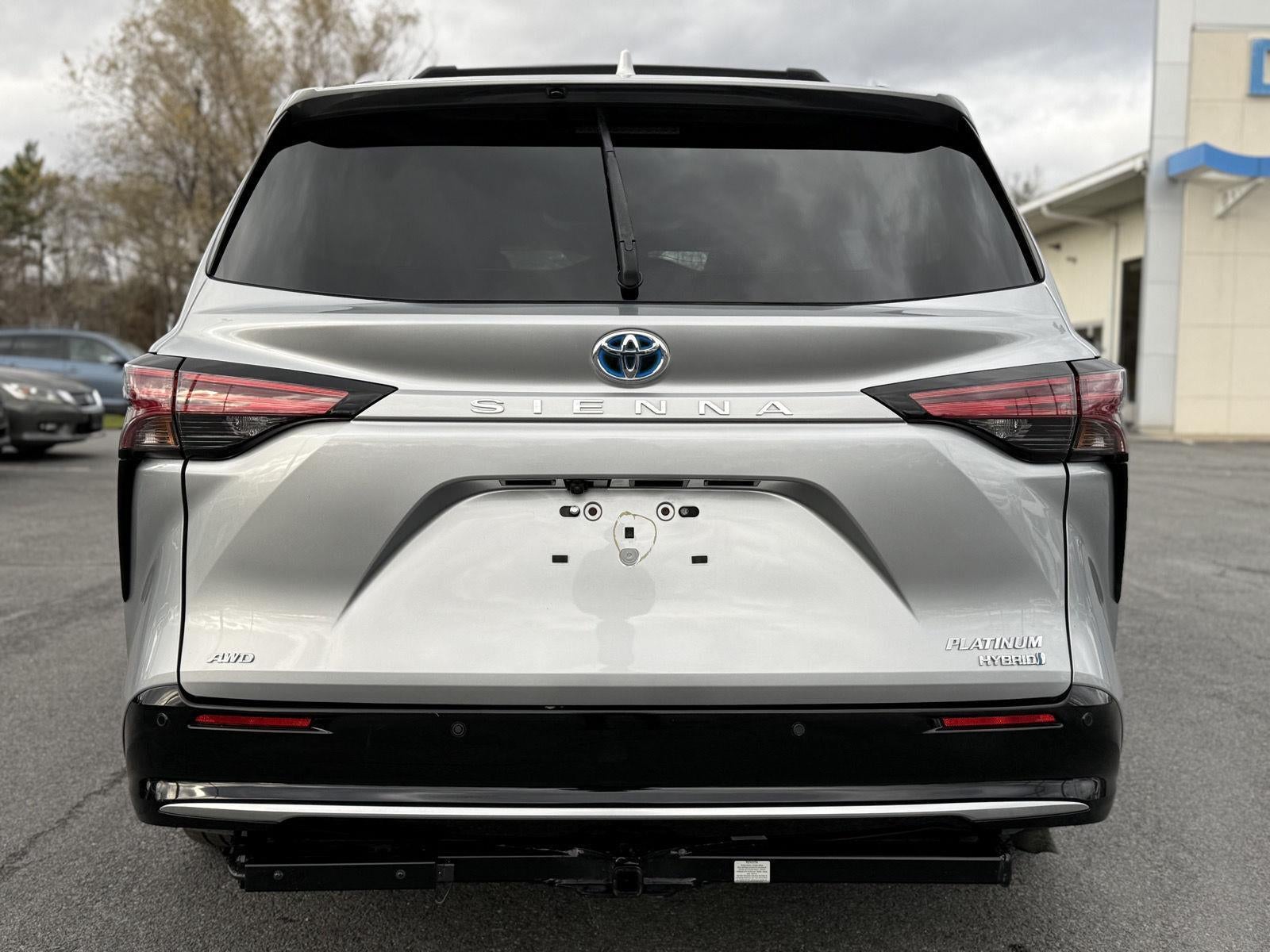 2022 Toyota Sienna Platinum