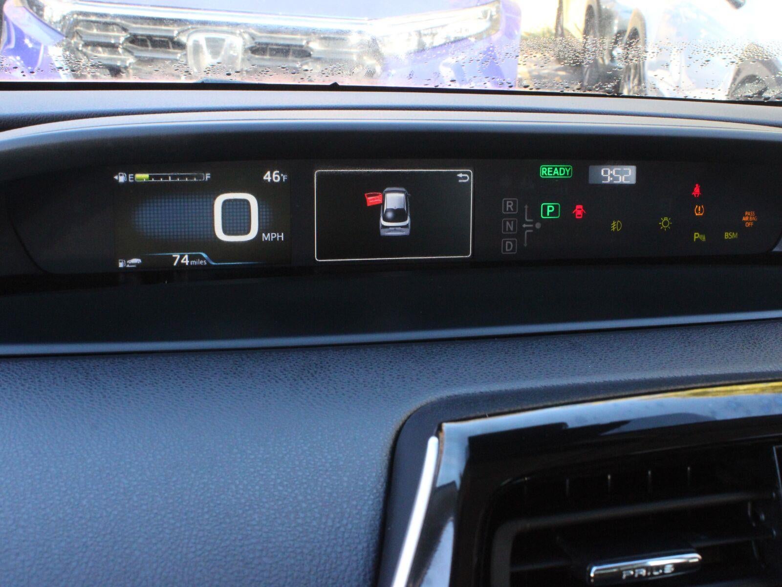 2020 Toyota Prius XLE