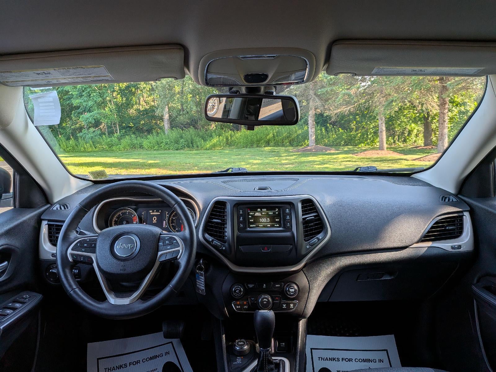 2016 Jeep Cherokee Sport