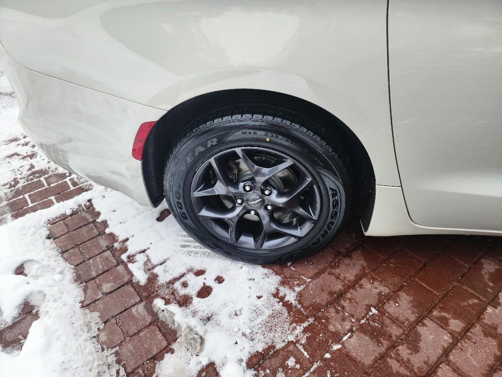 2020 Chrysler Pacifica Touring L Plus 35th Anniversary