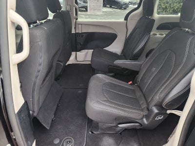 2023 Chrysler Pacifica Touring