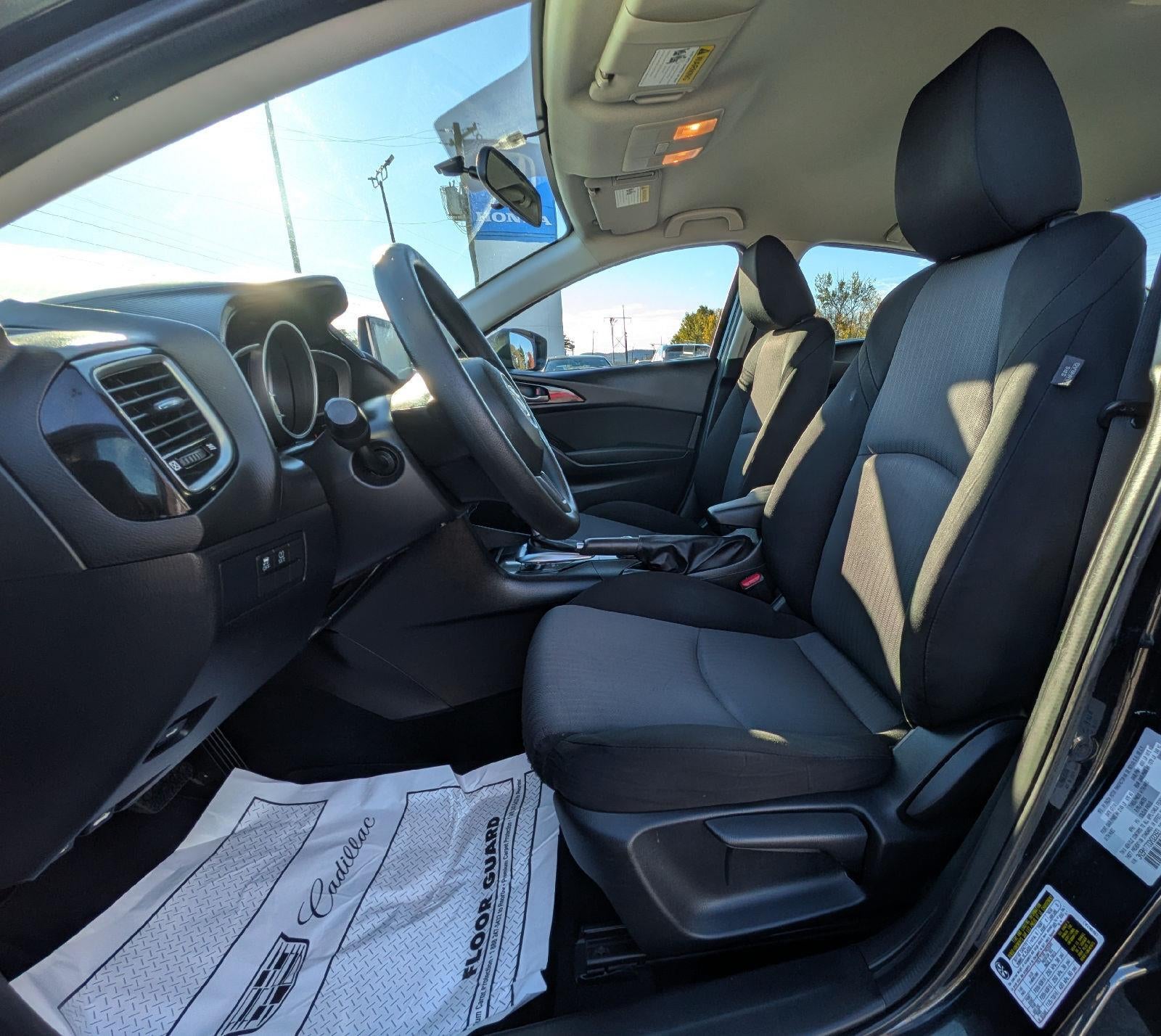 2016 Mazda Mazda3 i Sport