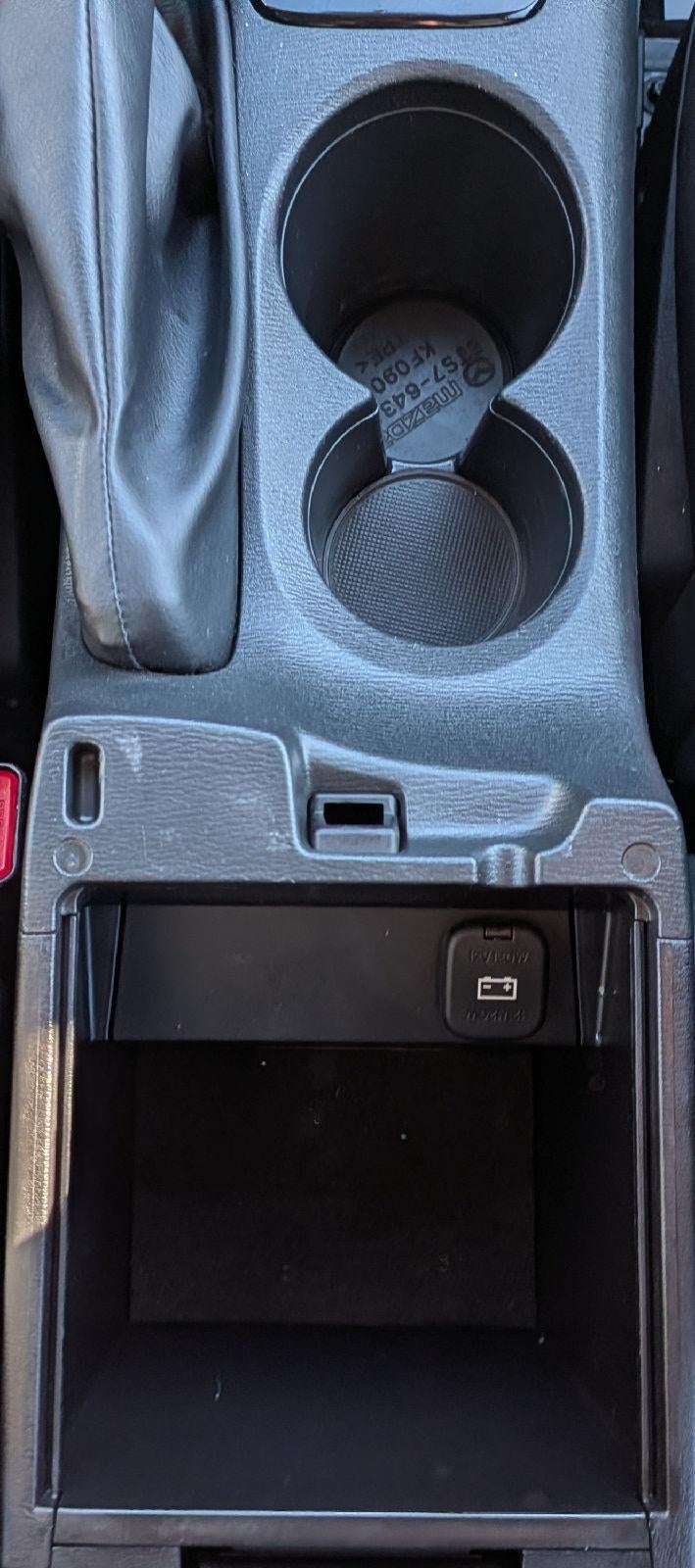 2016 Mazda Mazda3 i Sport