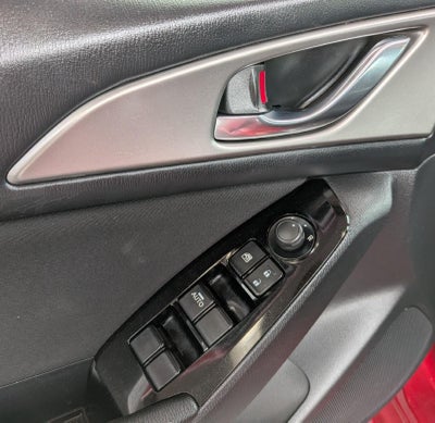 2018 Mazda Mazda3 5-Door Sport