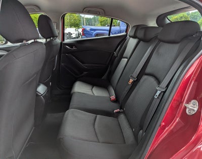 2018 Mazda Mazda3 5-Door Sport