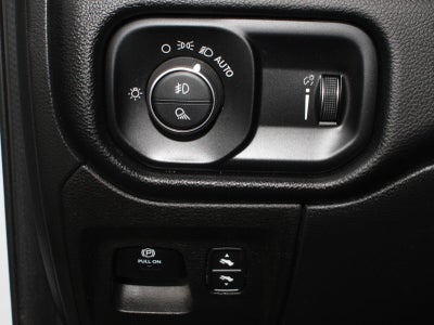 2022 RAM 1500 Big Horn Quad Cab 4x4 6'4" Box