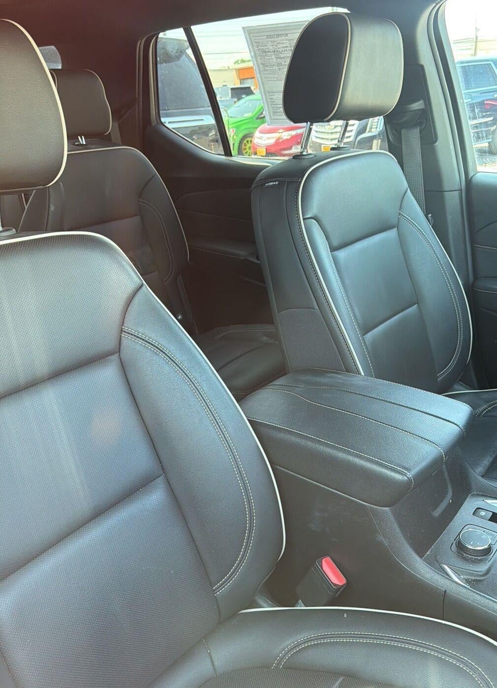 2024 Chevrolet Traverse Limited Premier