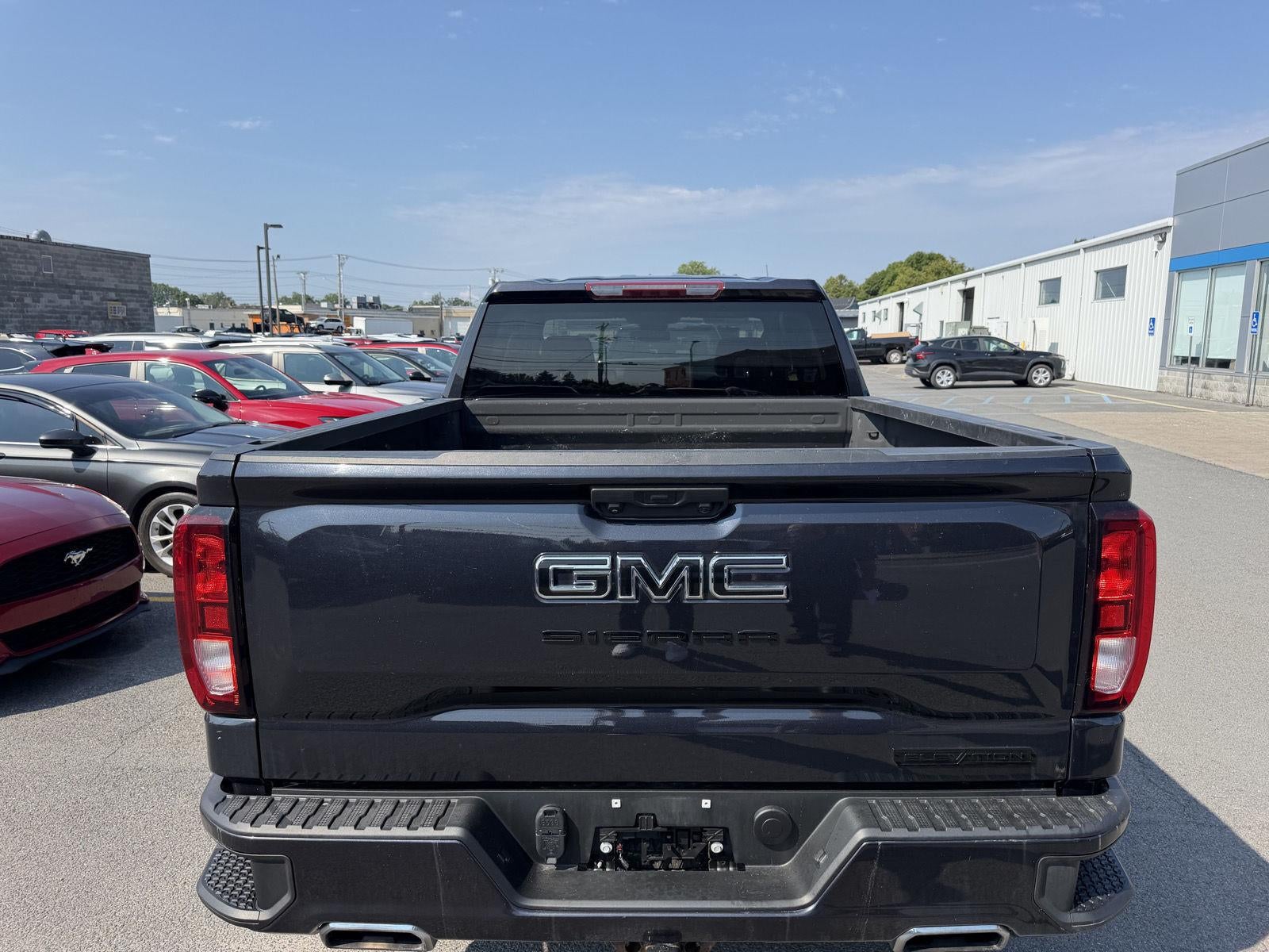 2023 GMC Sierra 1500 Elevation