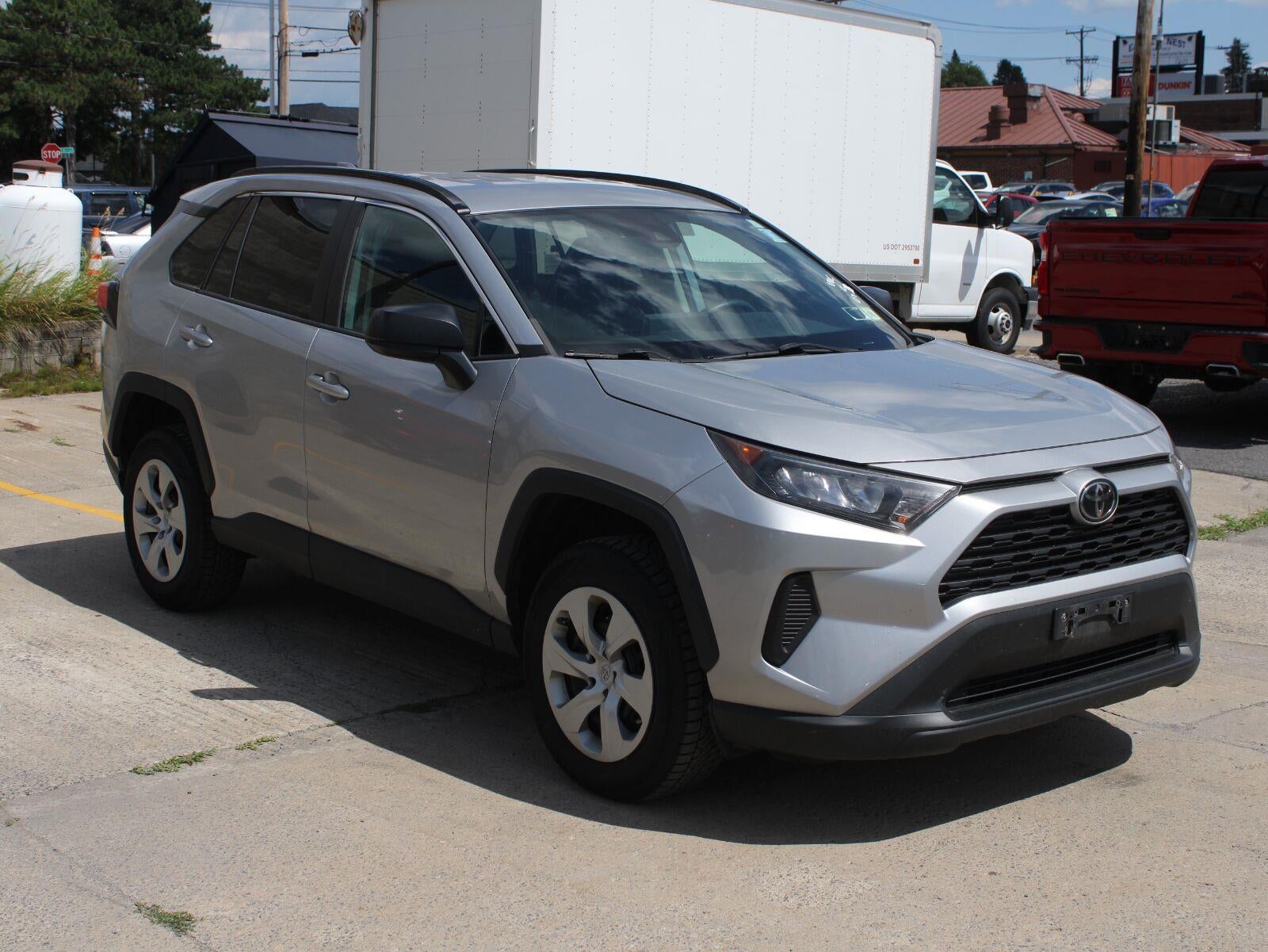 2020 Toyota RAV4 LE