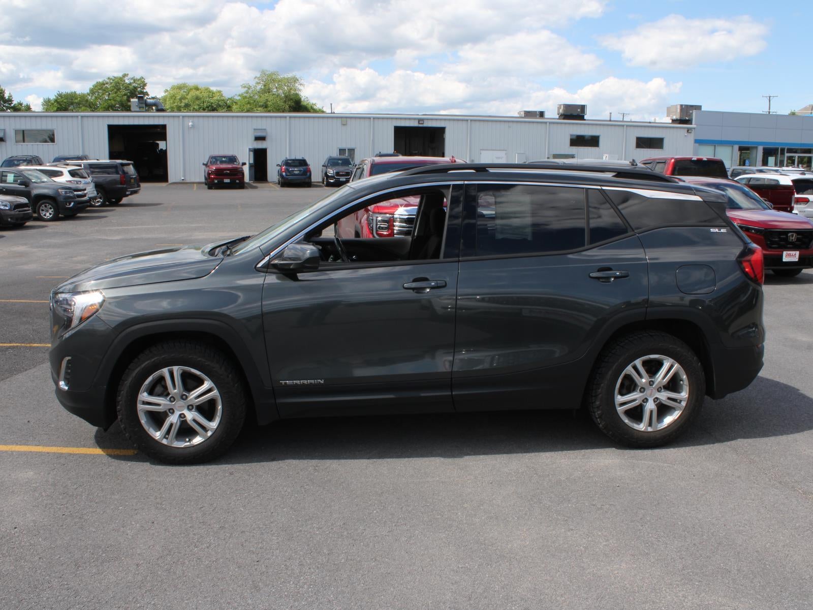 2020 GMC Terrain SLE