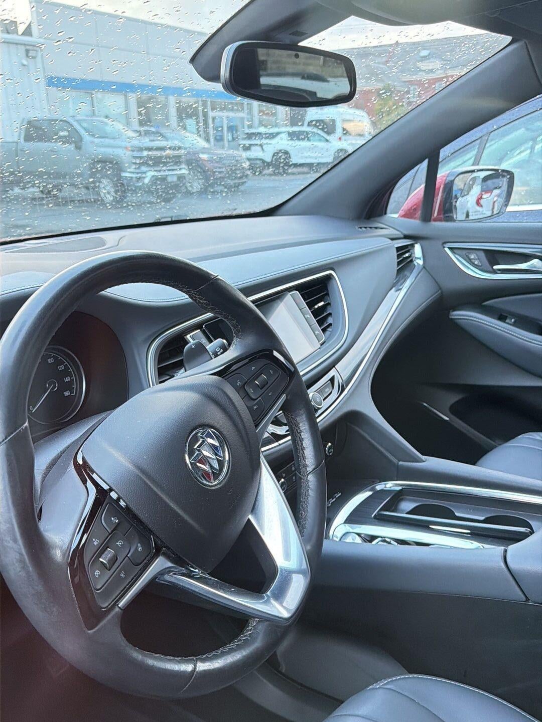 2023 Buick Enclave Essence